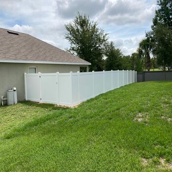 vinyl-privacy-fence-installers